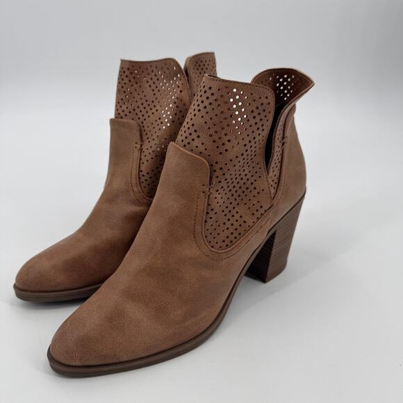 Express Women's Size 9 Eyelet Suede Leather Block Heeled Brown Ankle Boots - Picture 3 of 10